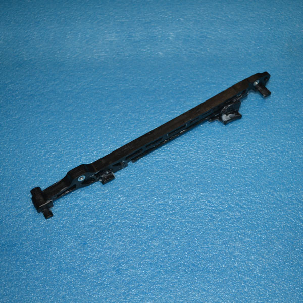 J60-5703104  ریل راست سان روف آریزو ۵ و آریزو ۶